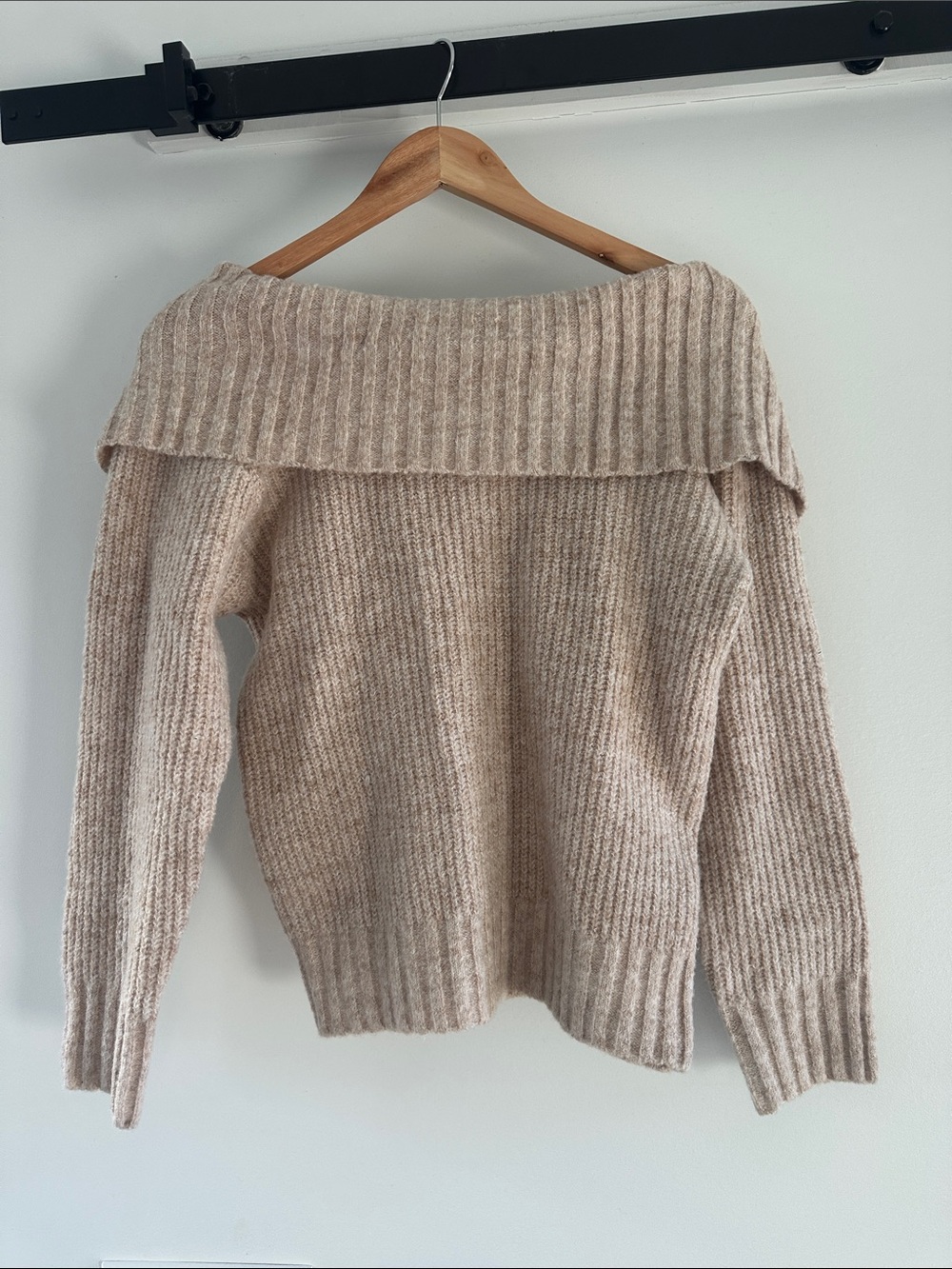 Off-the-Shoulder Ribbed Knit Sweater - Cream